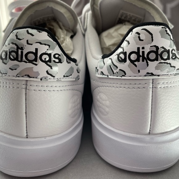 ‼️SOLD‼️ NIB Women Adidas Metallic Animal Print Tennis Sneakers Size 6 - Picture 3 of 9